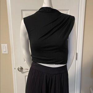 Alice + Olivia AIR Stretch Funnel Neck Shoulder Draping Back Zip Crop Top M